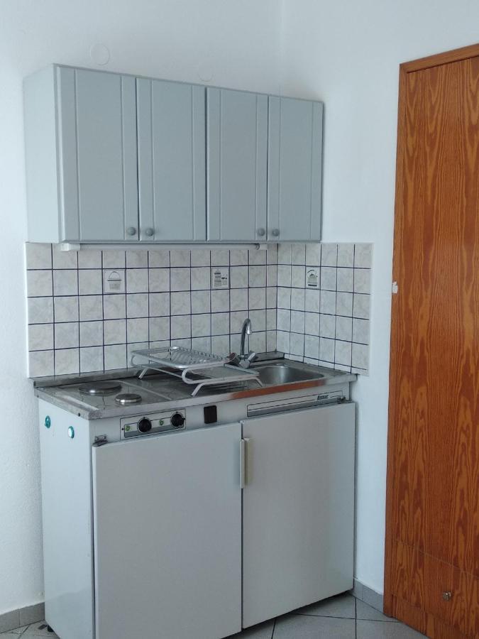 Ton Mari Apartments Палеохора Экстерьер фото