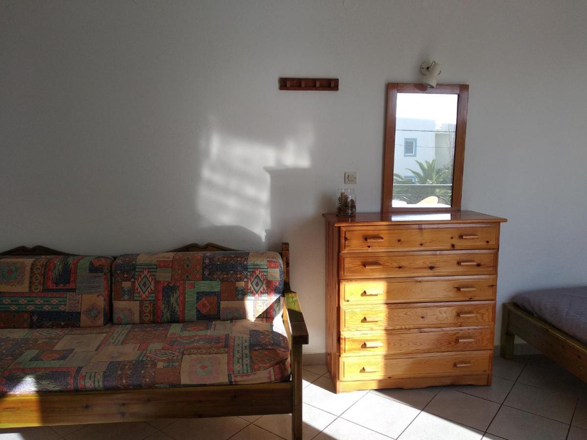 Ton Mari Apartments Палеохора Экстерьер фото