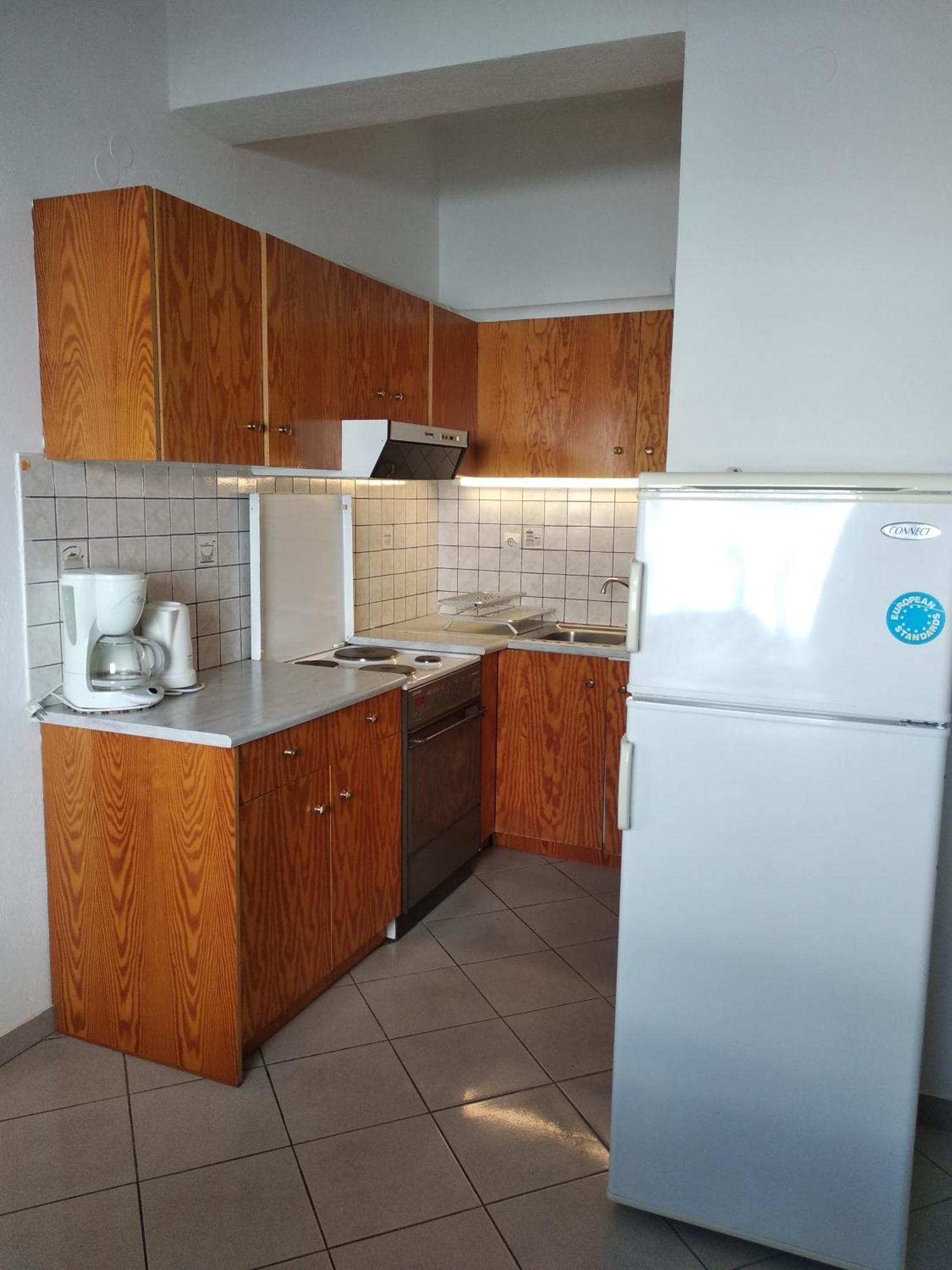 Ton Mari Apartments Палеохора Экстерьер фото